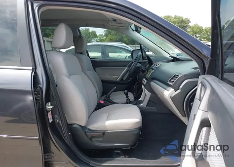 2017 Subaru Forester 2.5I Premium z USA, uszkodzony, nr VIN JF2SJAEC6HG582981